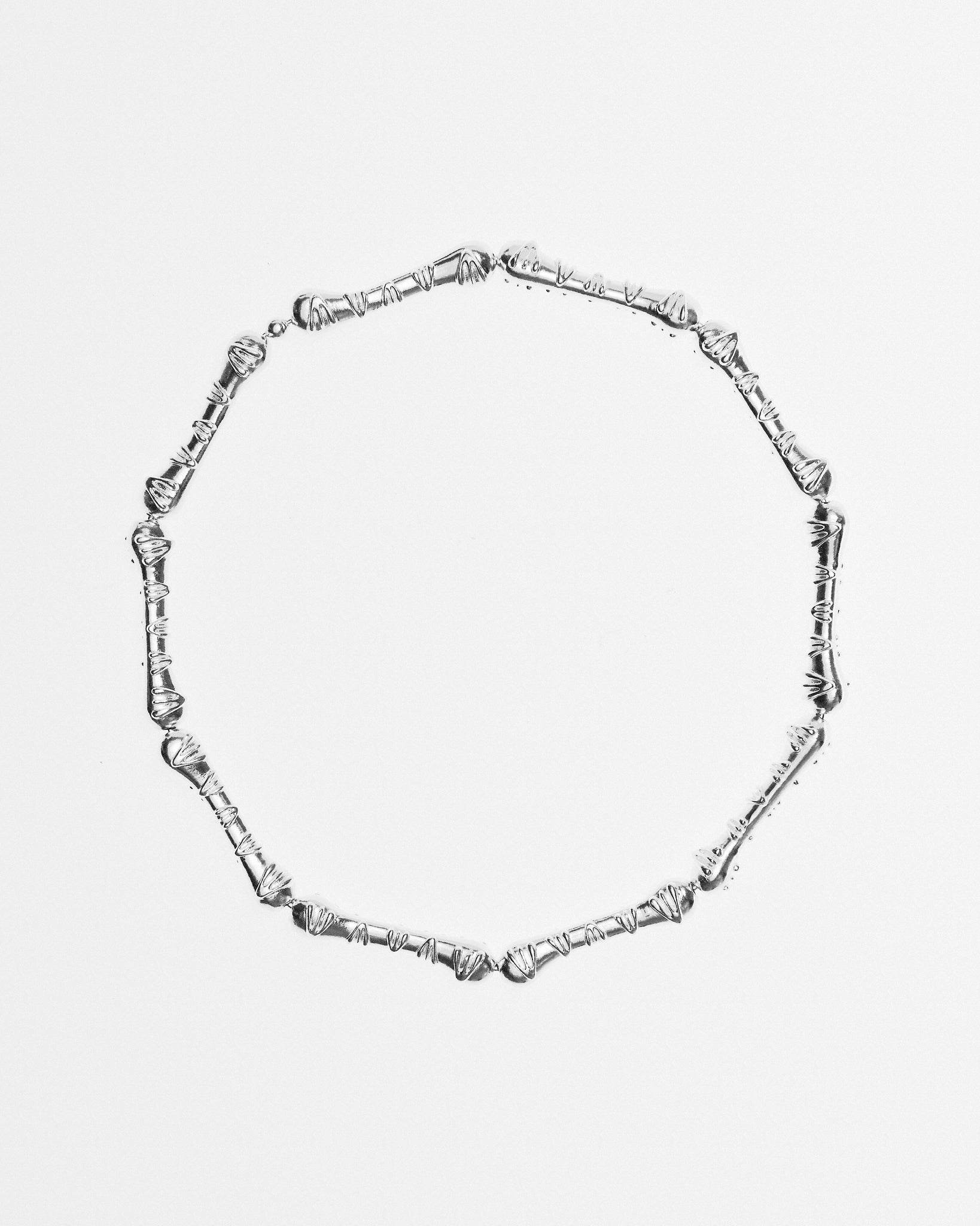 REINFORCED CHAIN NECKLACE