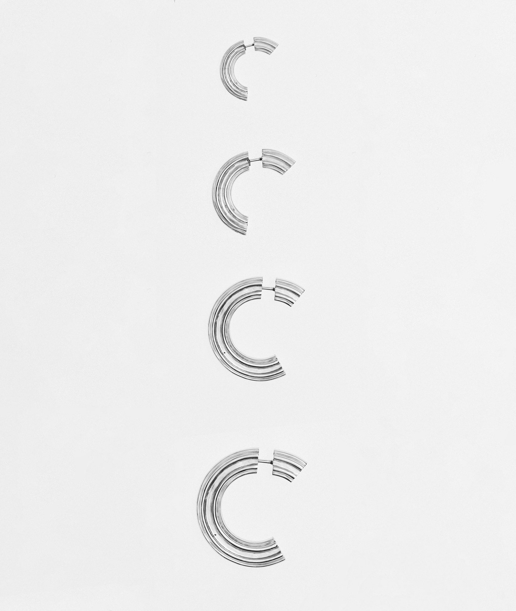 W-PROFILE EARRINGS